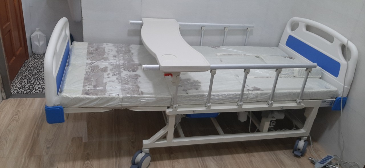 Cữa hàng giường y tế tay quay ở Tây Ninh