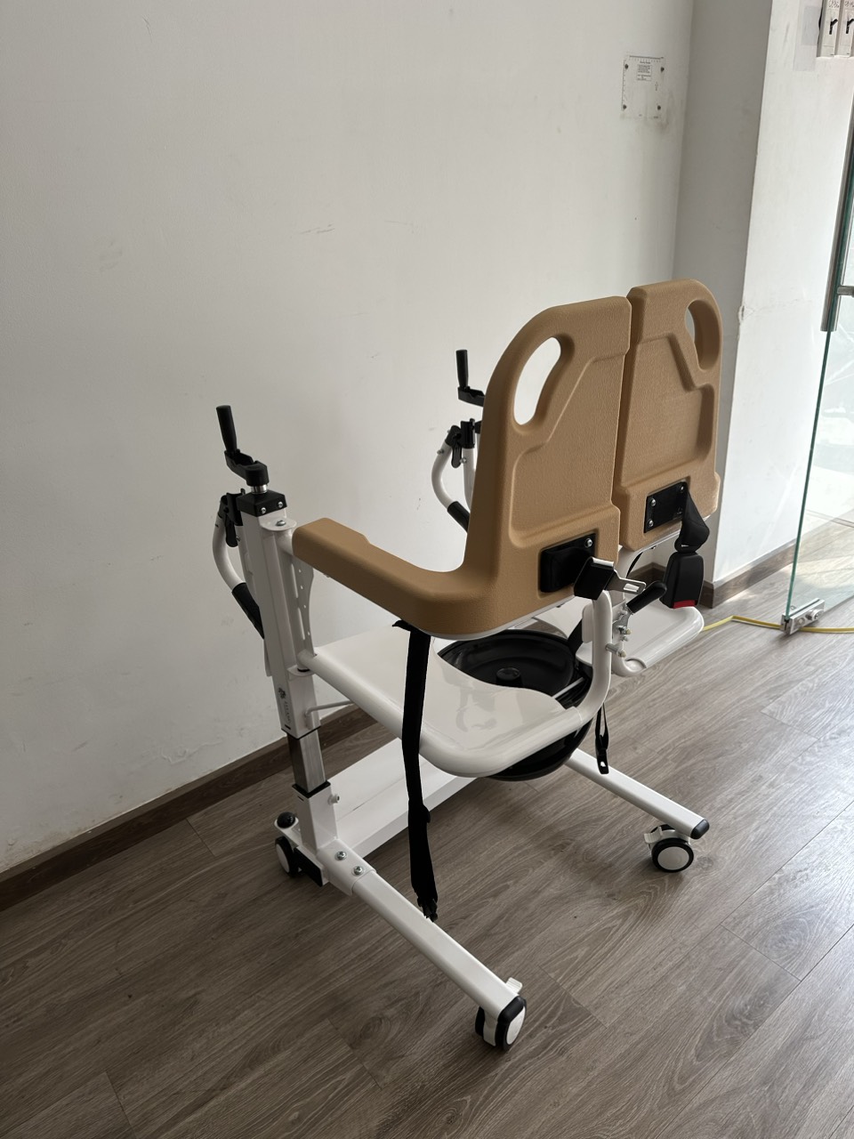 Xe di chuyển bệnh nhân Lucass D-100